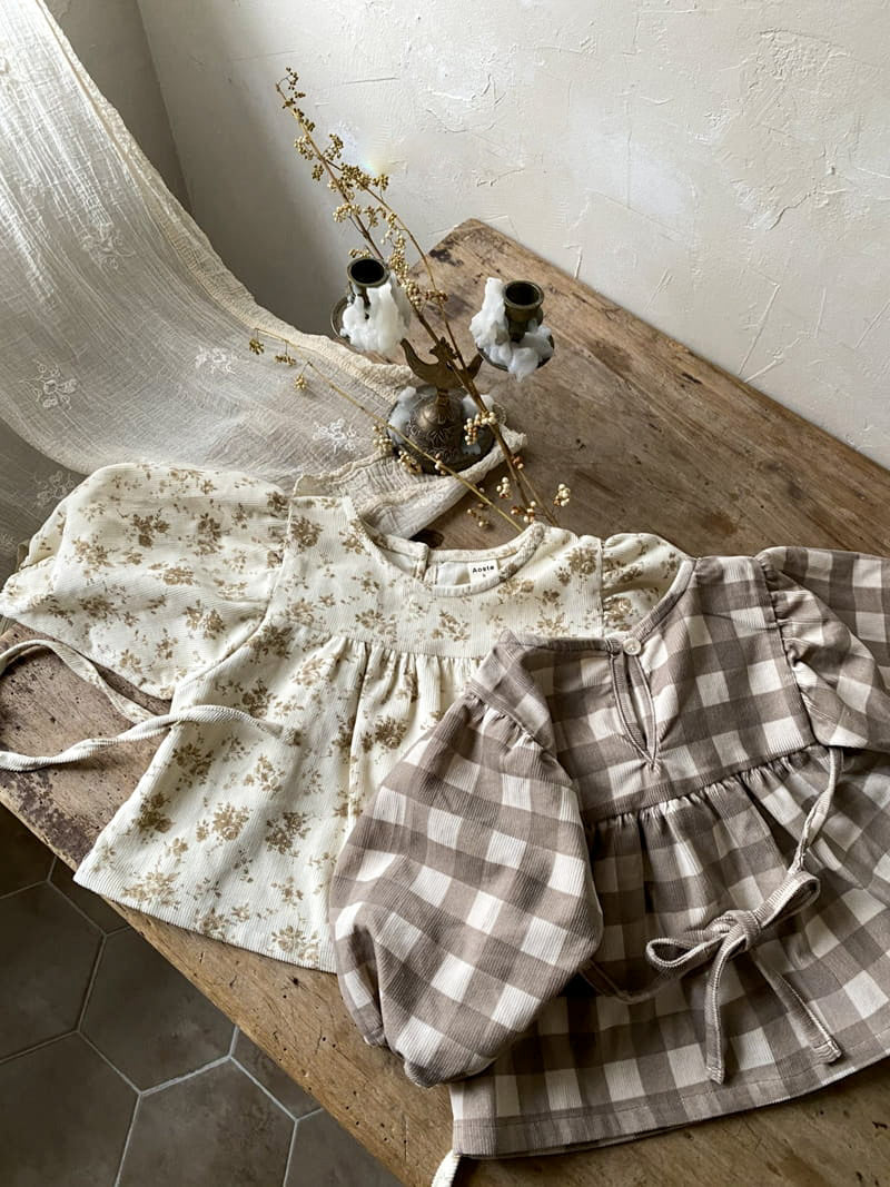 Chamomile Blouse